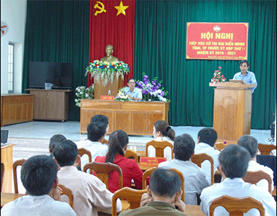 Phó Bí thư Tỉnh ủy, Chủ tịch HĐND tỉnh Nguyễn Văn Hòa tiếp xúc cử tri xã Đoàn Kết