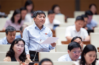 Cần có chính sách đãi ngộ tương xứng với đặc thù công việc cho nhân lực y tế cơ sở