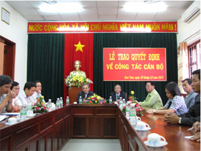 Trao quyết định nghỉ hưu đối với đồng chí Lê Quang Chưởng, Ủy viên Thường trực HĐND tỉnh