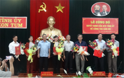 Bí thư Tỉnh ủy, Chủ tịch HĐND tỉnh Nguyễn Văn Hùng chủ trì Lễ công bố và trao quyết định về công tác cán bộ