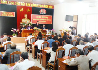 Đồng chí Nguyễn Văn Hùng được bầu giữ chức Bí thư Tỉnh uỷ Kon Tum