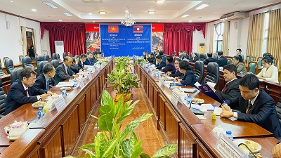 Phiên hội đàm giữa Đoàn đại biểu HĐND tỉnh Kon Tum và Đoàn đại biểu HĐND tỉnh Sa-la-van, nước Cộng hoà dân chủ nhân dân Lào