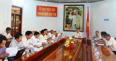 Đoàn giám sát HĐND tỉnh làm việc tại thành phố Kon Tum