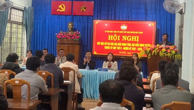 Bí thư Tỉnh ủy, Chủ tịch HĐND tỉnh tiếp xúc cử tri xã Hiếu